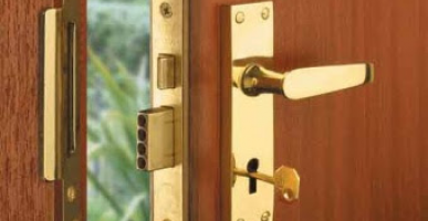 3 Tiêu Chí Lựa Chọn Khoá Cửa Đại Sảnh Đúc Tốt Nhất Tại TPHCM