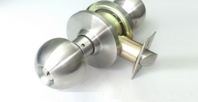 Nên Mua Ổ Khoá Tay Nắm Tròn Giá Rẻ Ở Đâu Tại TPHCM?